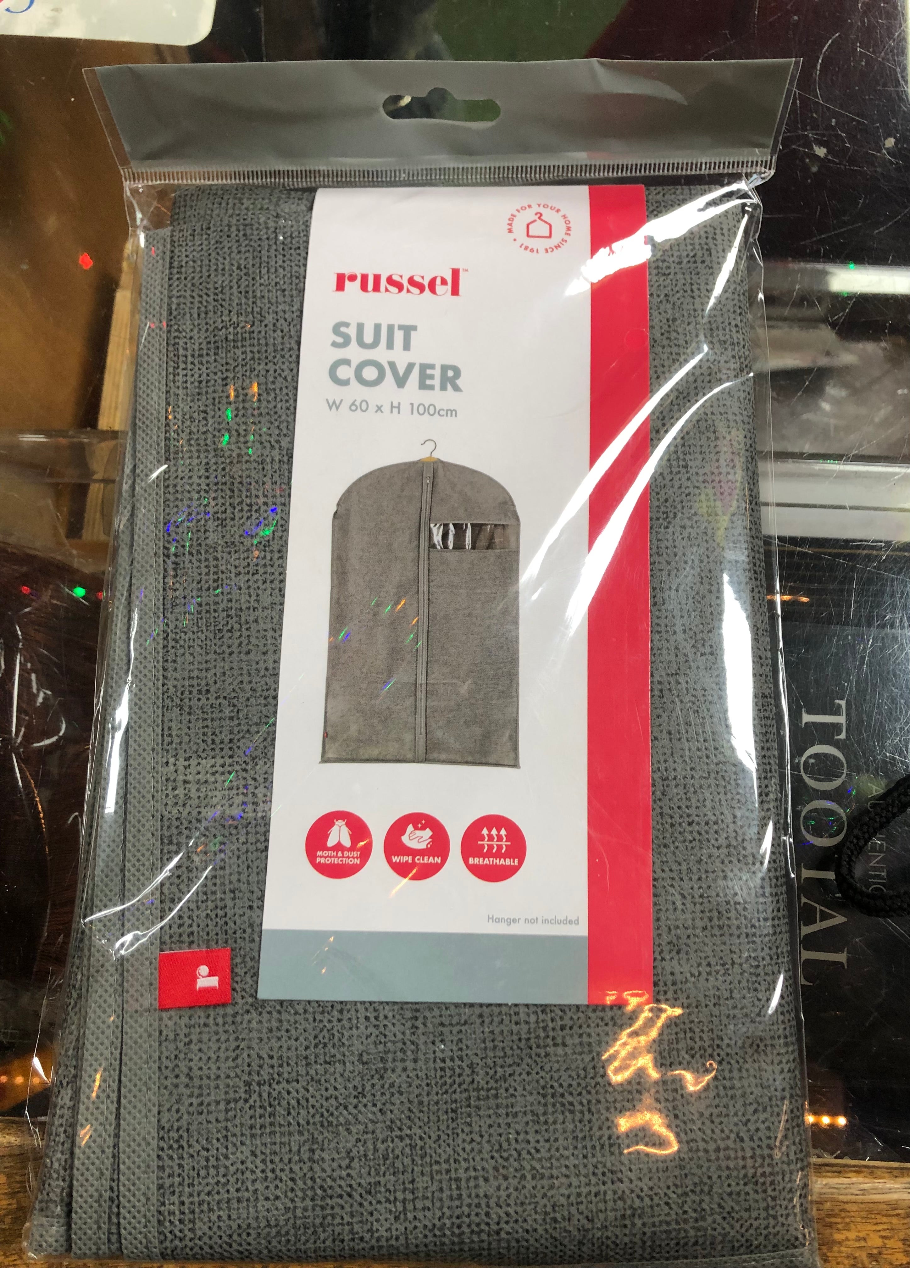 Russel Suit Cover