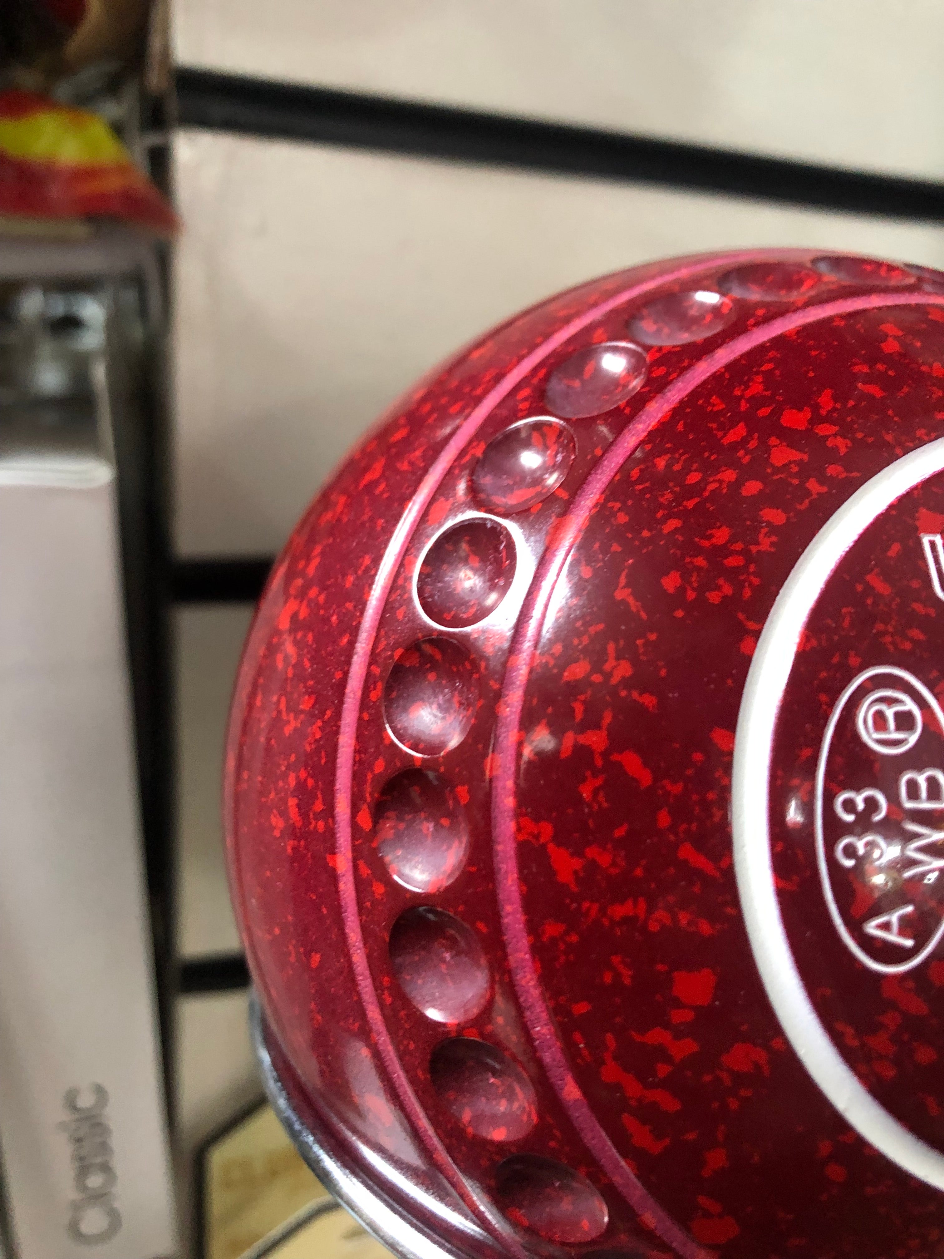 Taylor Lawn Bowls Vector VS Pro Grip in Maroon/Red Speckled