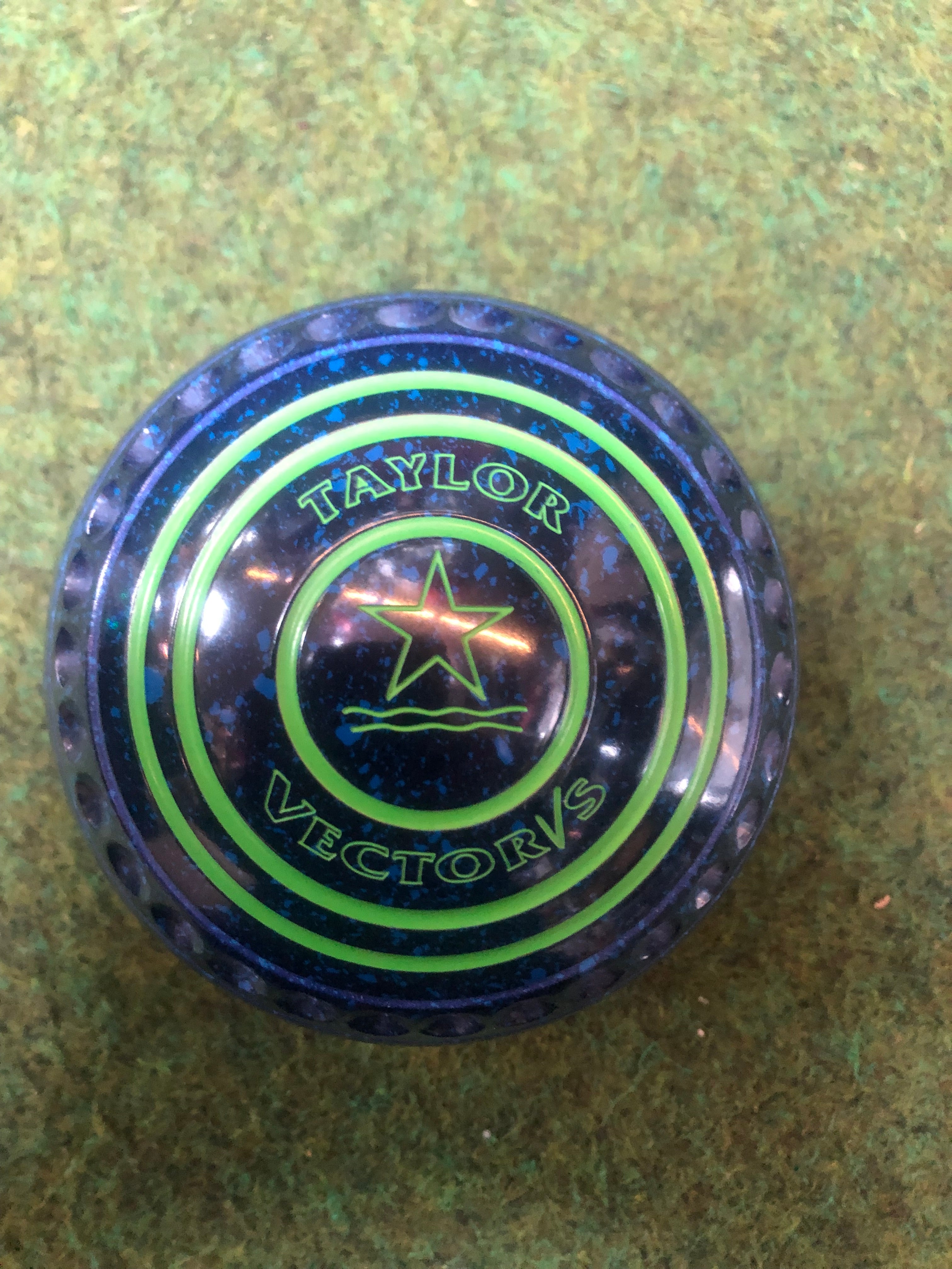 Taylor Lawn Bowls Vector VS Pro Grip in Dark Blue/Blue Speckled