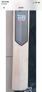 M.Y Cricket / Hot Shot Set In Mesh Carry Bag