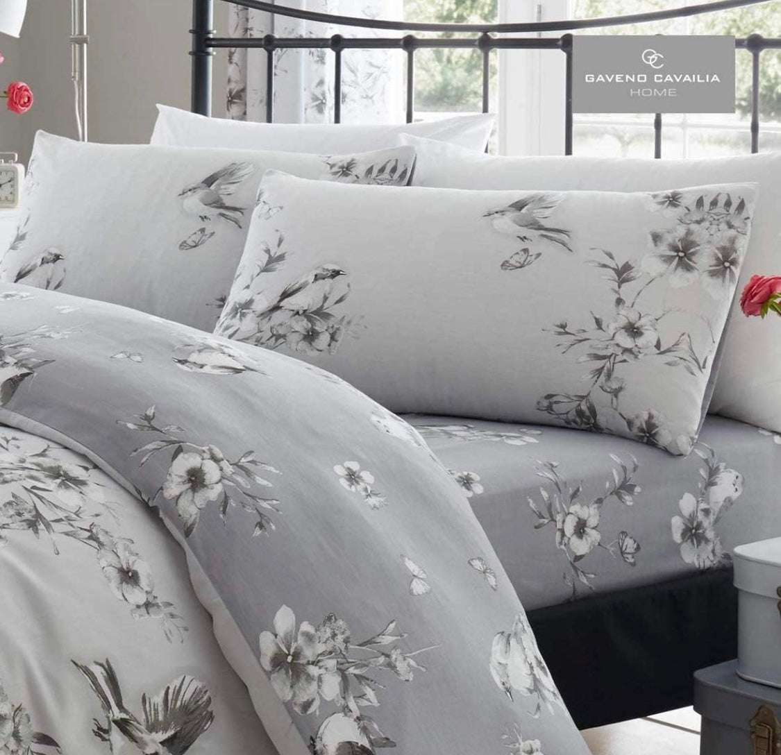 GC GAVENO CAVAILIA Birdie Blossom Double & King Size Duvet Cover With Pillow Cases |