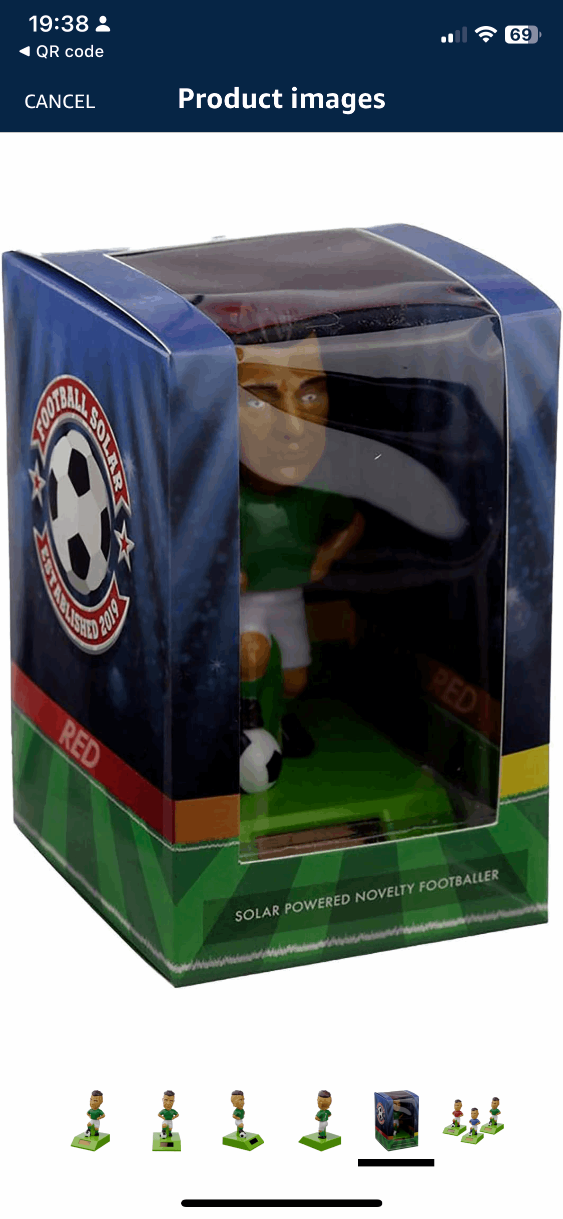 Collectable Green Blue or Red Shirt Footballer Solar Powered Player