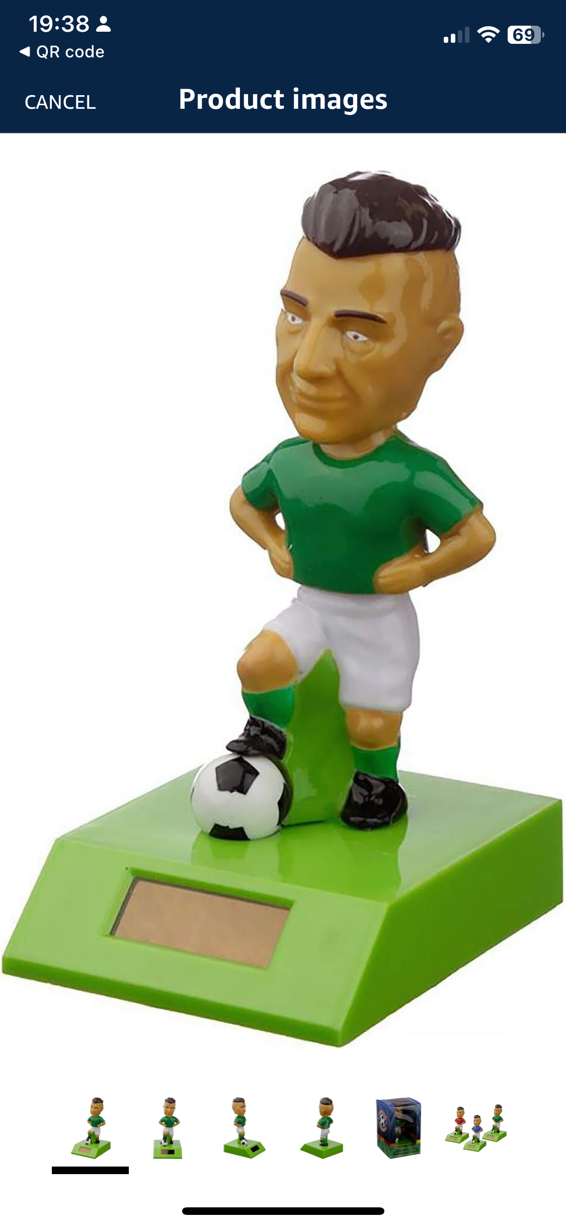 Collectable Green Blue or Red Shirt Footballer Solar Powered Player