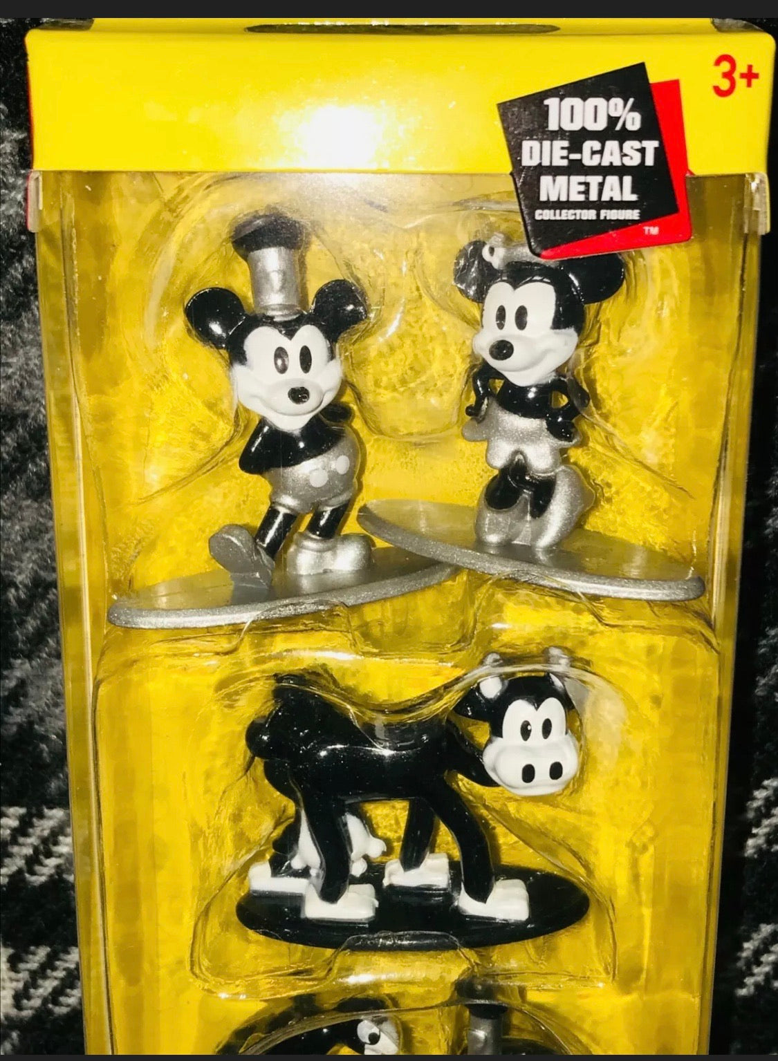 Disney Mickey Mouse - 5 Disney figures~ 100% Die- Cast Metal boxed..Collect Them All.