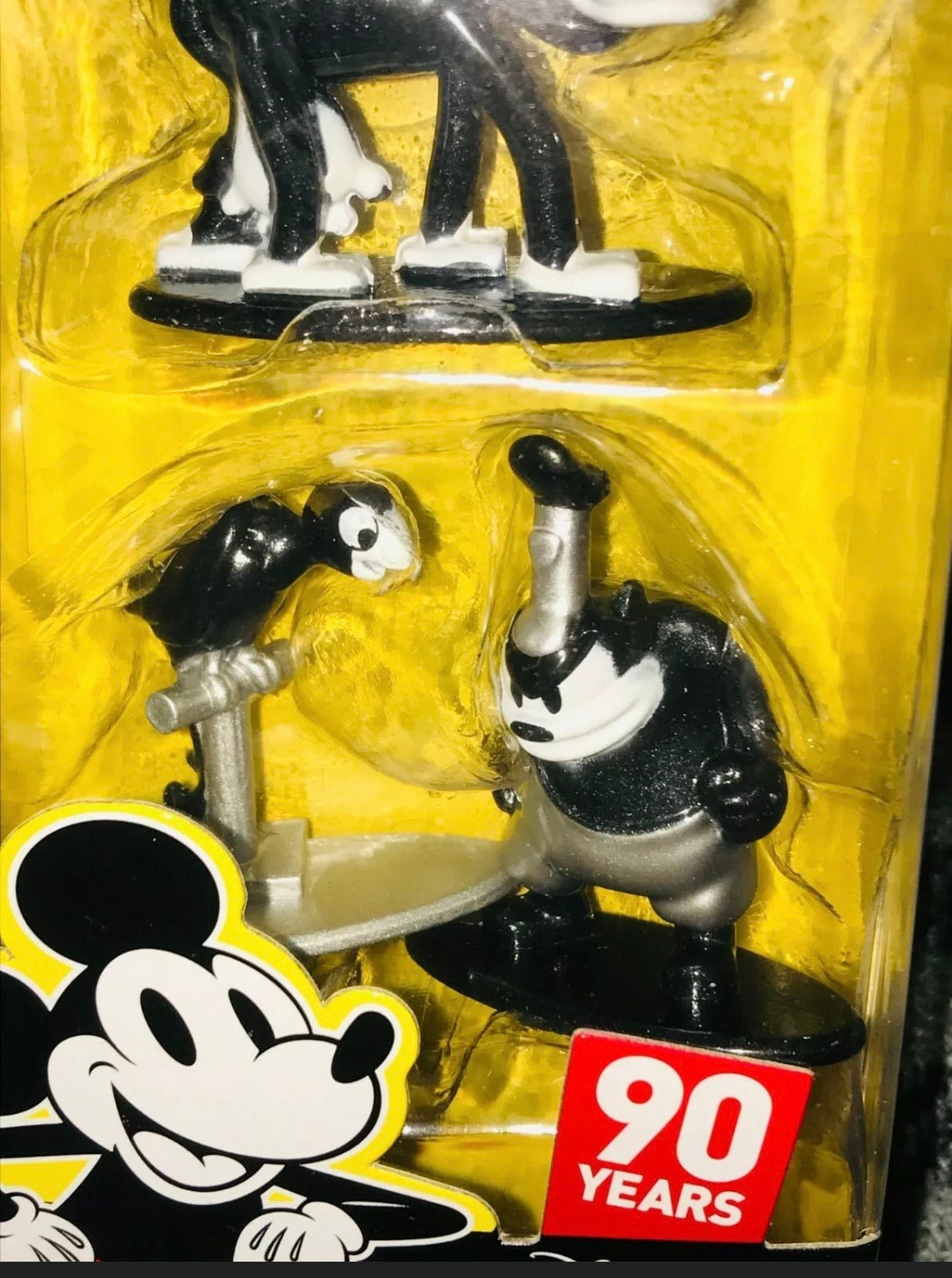 Disney Mickey Mouse - 5 Disney figures~ 100% Die- Cast Metal boxed..Collect Them All.